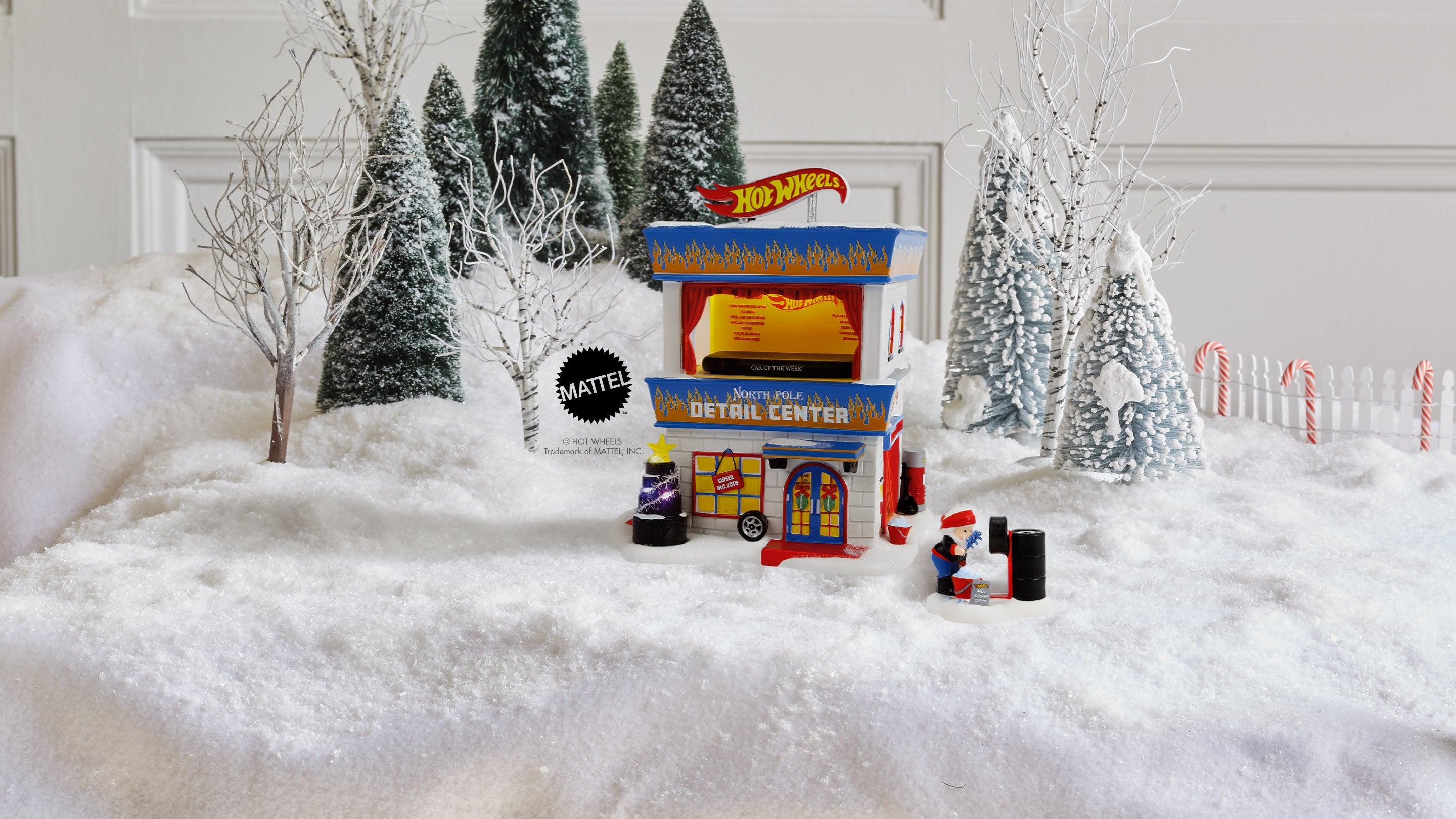 Department 56 Mattel Hot Wheels Lit Garage
