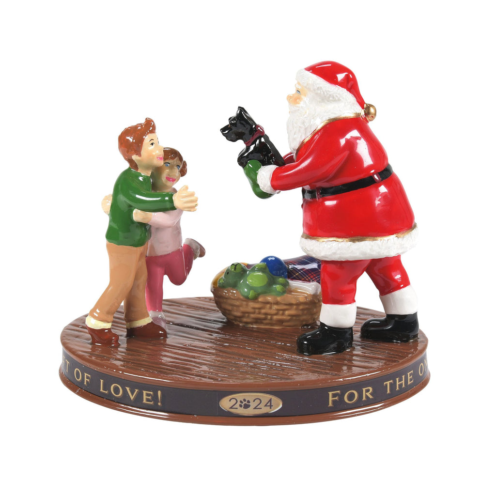Santa Comes To Town 2024 – Department 56