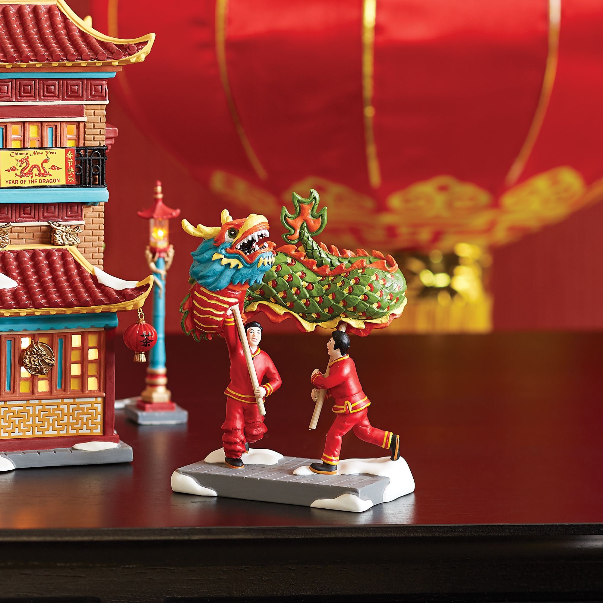 Chinese Dragon Dance – Department 56
