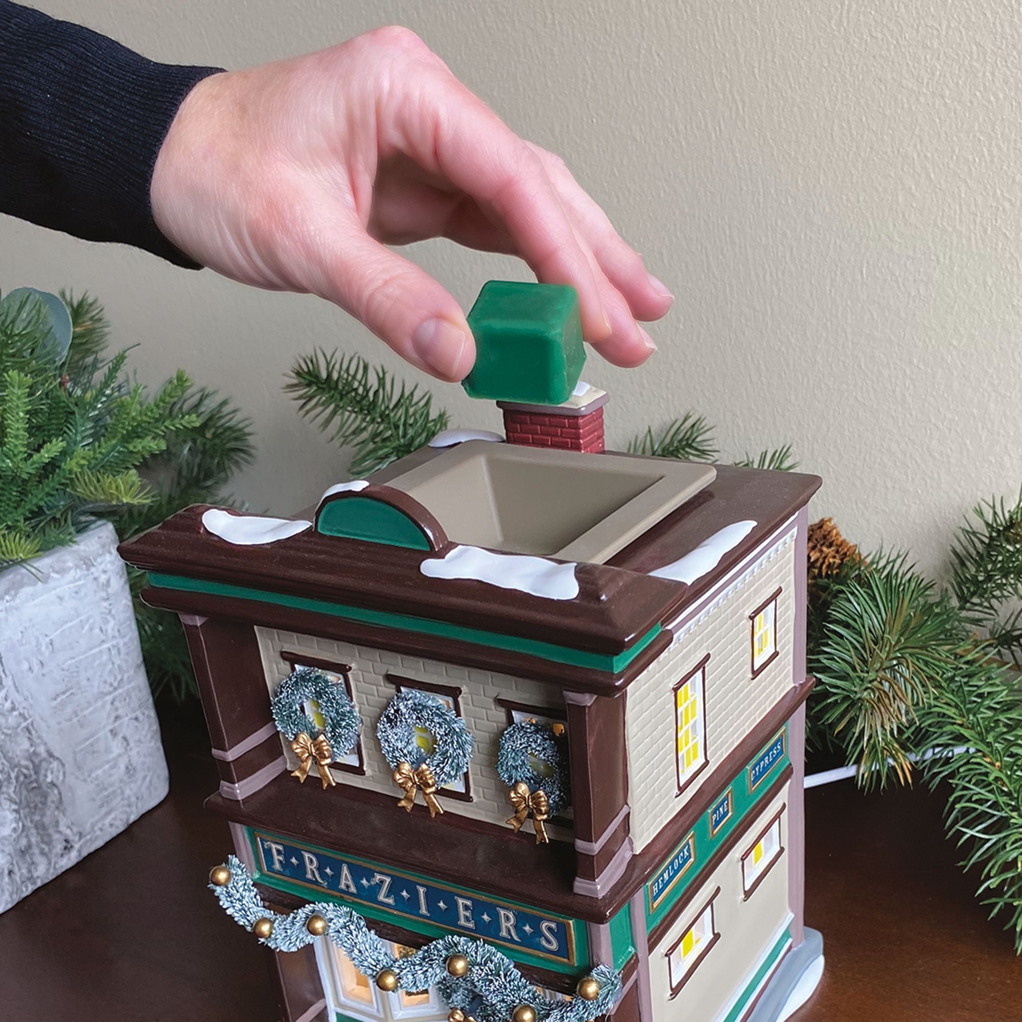 Frazier's Fresh & Festive – Department 56