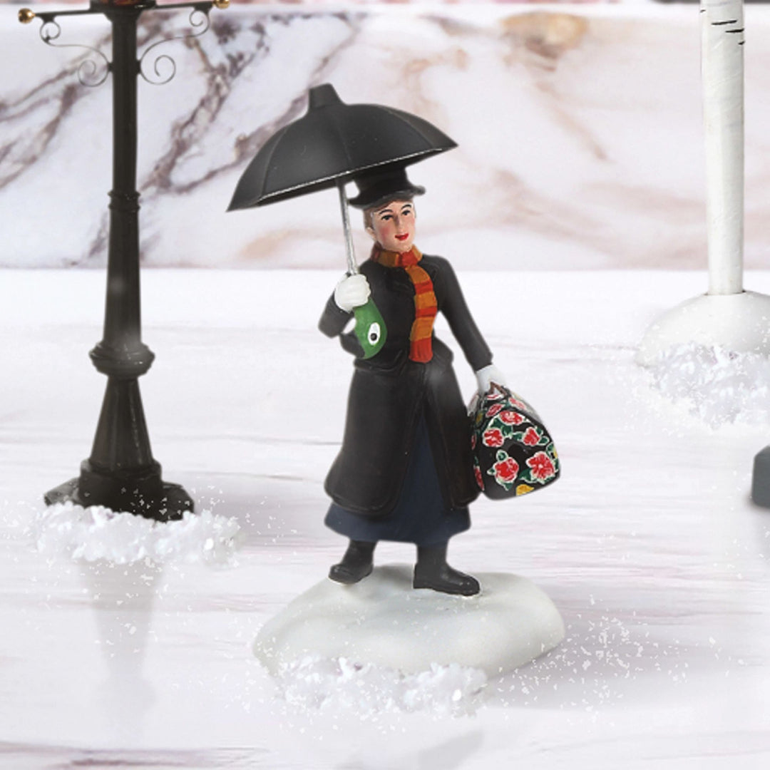 Mary Poppins Arrives