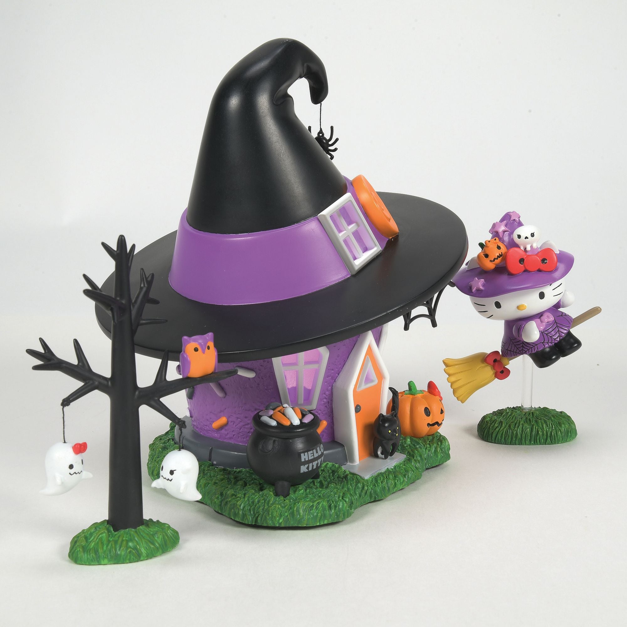 Hello Kitty's Witch Tower – Department 56