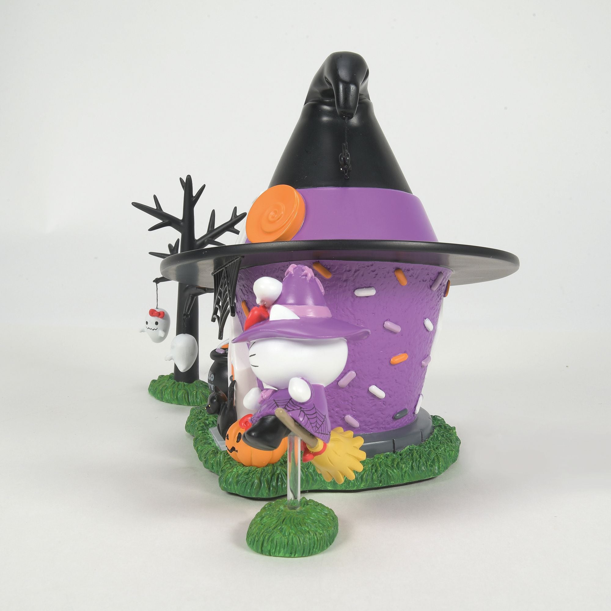 Hello Kitty's Witch Tower – Department 56
