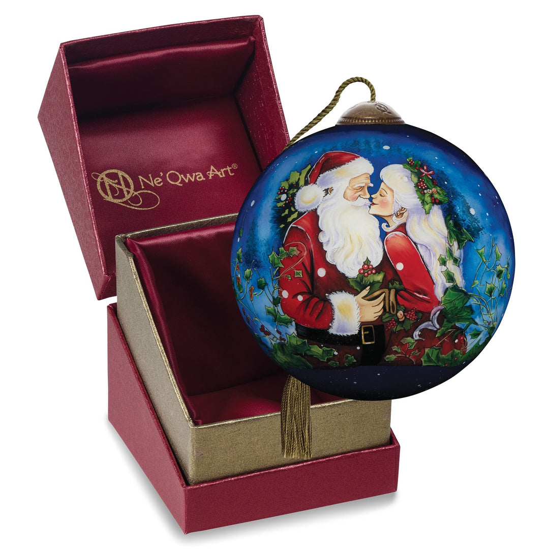 Merry Kiss-mas Ornament