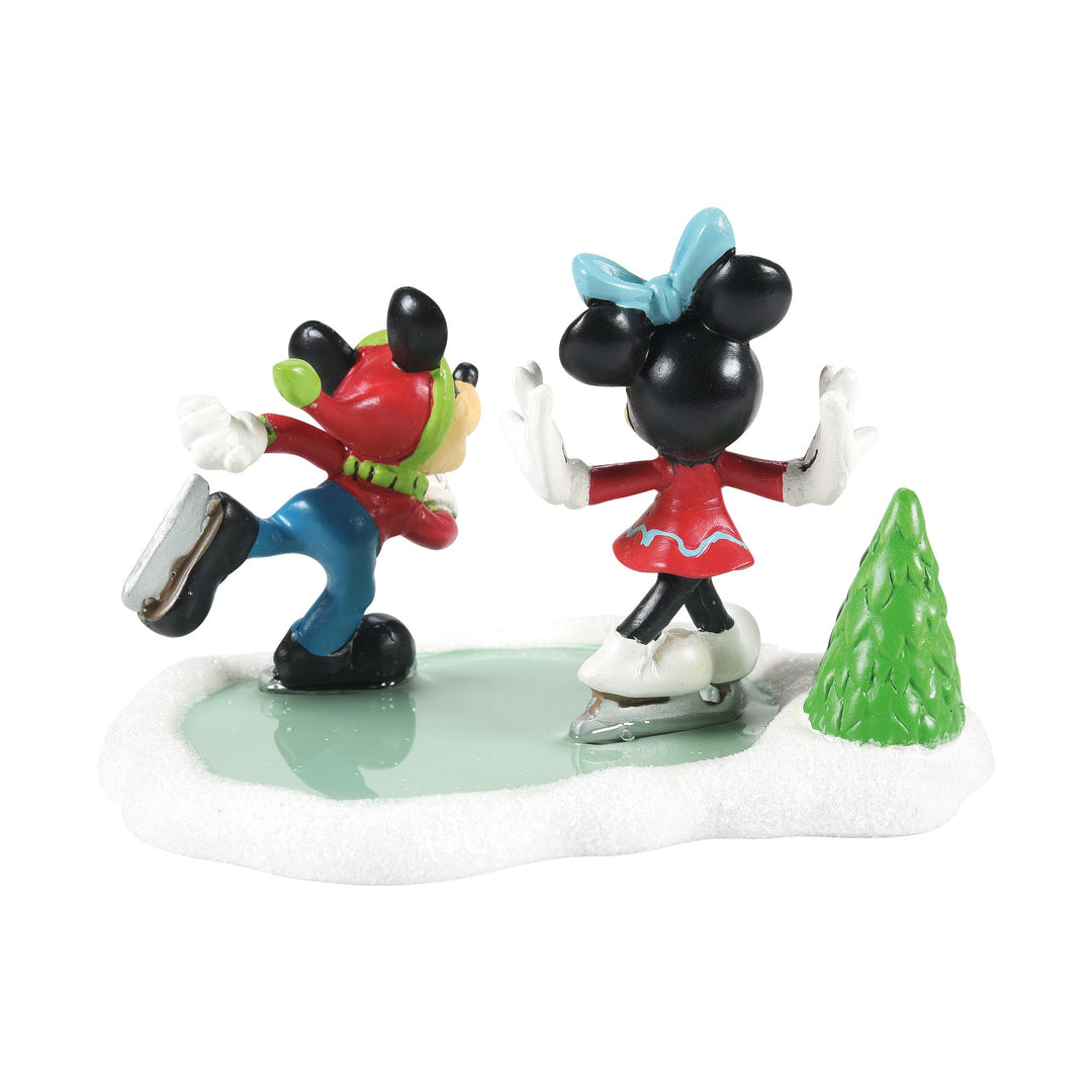 Mickey & Minnie Go Skating